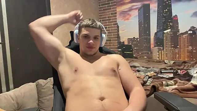 MusclePhantom online show from 24, 11, 2025