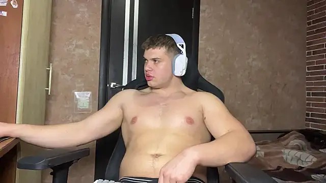 Snapshot of MusclePhantom chatting on 24, 4, 2026 MusclePhantom online show from 24, 4, 2026