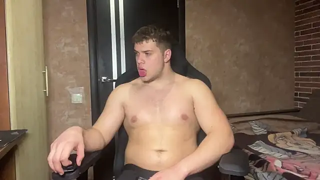 Snapshot of MusclePhantom chatting on 4, 5, 2026 MusclePhantom online show from 4, 5, 2026