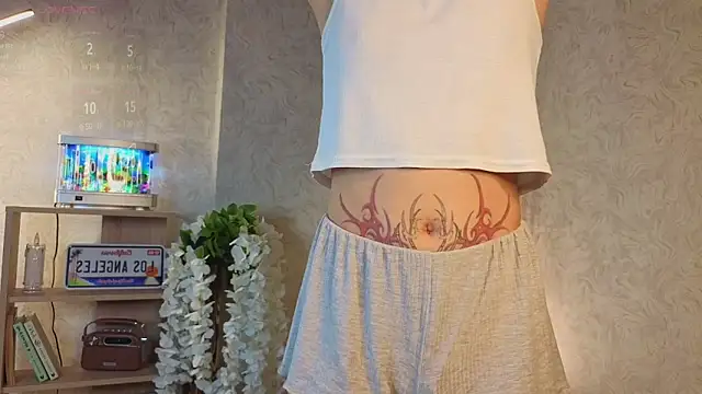 Snapshot of MarryWebbb chatting on 10, 10, 2025 MarryWebbb online show from 10, 10, 2025