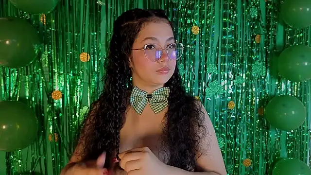 Snapshot of LunaRosse_ chatting on 17, 3, 2026 LunaRosse online show from 17, 3, 2026