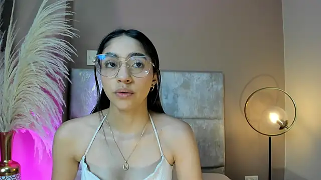 IvyJhons online show from 17, 12, 2025