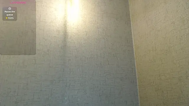 Snapshot of KimGarces chatting on 30, 10, 2025 KimGarces online show from 30, 10, 2025