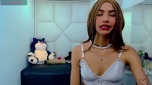 TifannyHott online show from 26, 10, 2025