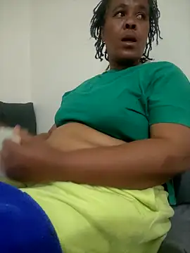 Ebonyboobsmilk online show from 21, 10, 2025