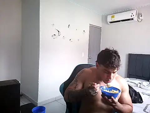 Snapshot of latin_party007 chatting on 6, 4, 2026 latin party007 online show from 6, 4, 2026