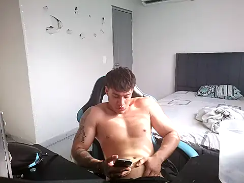 Snapshot of latin_party007 chatting on 12, 4, 2026 latin party007 online show from 12, 4, 2026