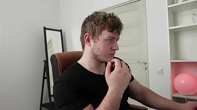 Richard Dullas online show from 7, 10, 2025