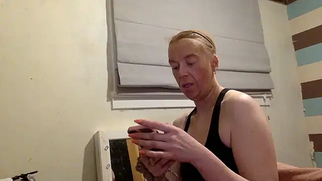 Bellababexox online show from 3, 4, 2026