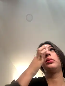 Mavii  online show from 15, 10, 2025