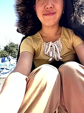 Huong-Ly online show from 12, 1, 2026