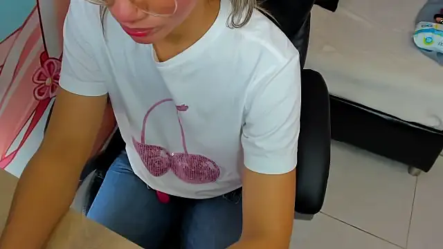 StarletTays online show from 18, 10, 2025