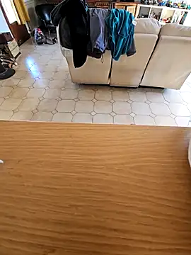 Snapshot of Stingles chatting on 12, 10, 2025 Stingles online show from 12, 10, 2025