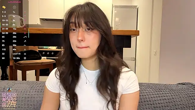 Snapshot of SweetSakuraJane chatting on 4, 3, 2026 SweetSakuraJane online show from 4, 3, 2026