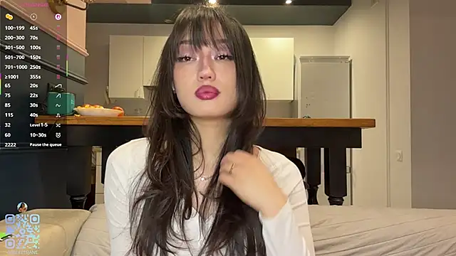 Snapshot of SweetSakuraJane chatting on 4, 4, 2026 SweetSakuraJane online show from 4, 4, 2026