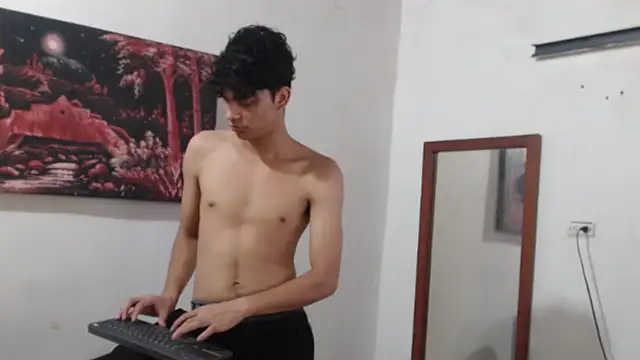 alice julls online show from 29, 11, 2025