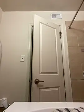 Snapshot of vonybac123 chatting on 31, 3, 2026 vonybac123 online show from 31, 3, 2026