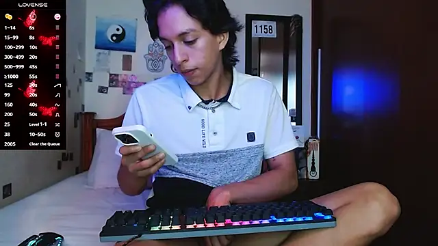 Snapshot of DannyPhantom555 chatting on 13, 12, 2025 DannyPhantom555 online show from 13, 12, 2025