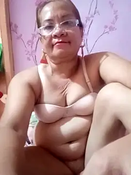 vickyhot1966 online show from 3, 10, 2025