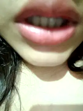 Hott Muskan online show from 15, 9, 2025