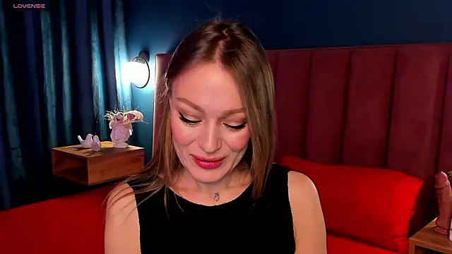 Snapshot of EvelynPoole chatting on 7, 2, 2026 EvelynPoole online show from 7, 2, 2026