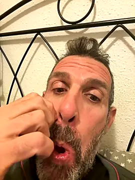 gigolobcn online show from 4, 12, 2025