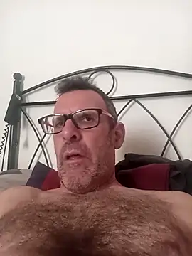 gigolobcn online show from 15, 4, 2026