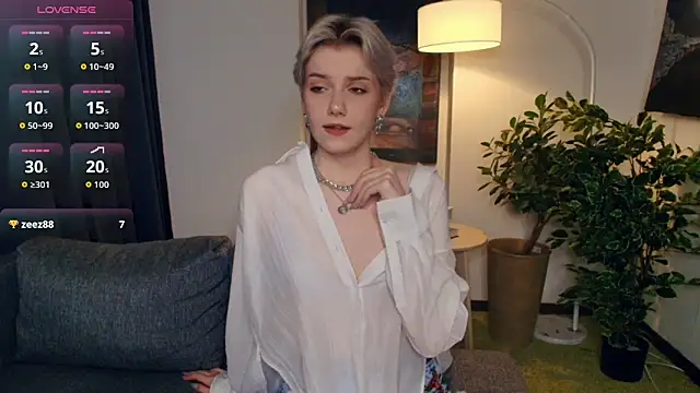 Snapshot of OdelynaAsp chatting on 14, 11, 2025 OdelynaAsp online show from 14, 11, 2025