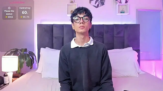 Phillicious   online show from 1, 10, 2025