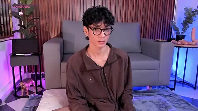 Phillicious   online show from 20, 2, 2026