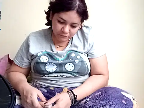 Kitty WetXxX online show from 13, 9, 2025