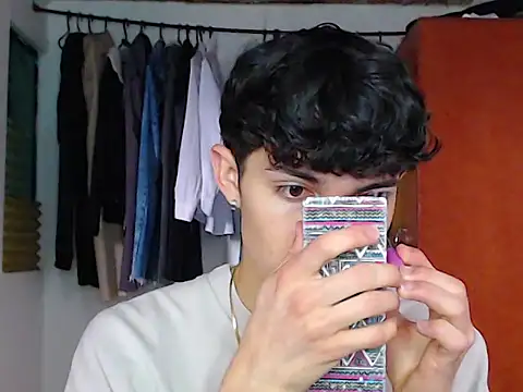 john vichenso online show from 8, 9, 2025