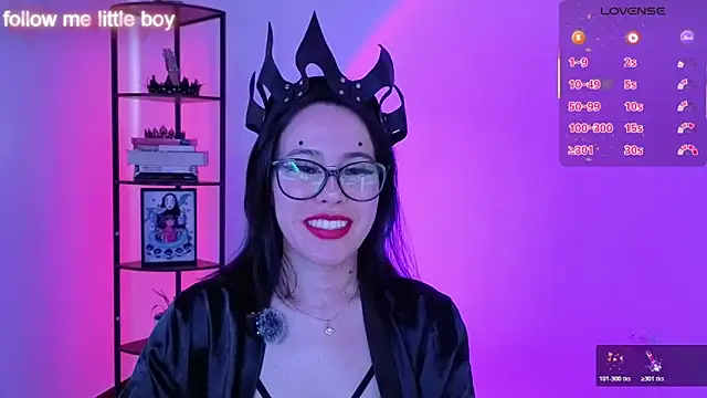 girldom online show from 12, 2, 2026