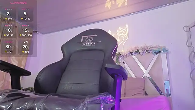 ZURY TAY online show from 17, 3, 2026