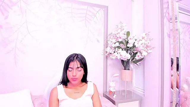Jessgarcia  online show from 30, 9, 2025