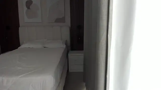 Jessgarcia  online show from 20, 10, 2025