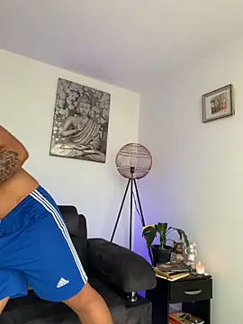 DeimonOficial online show from 4, 2, 2026