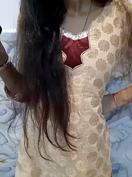 Aarti-kumri online show from 18, 4, 2026