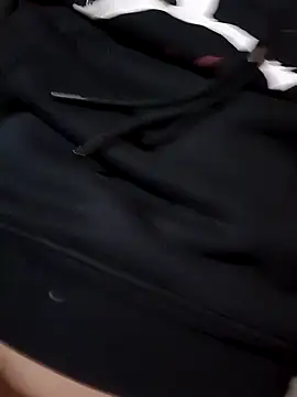 Snapshot of Fvrxxo19cm chatting on 13, 10, 2025 Fvrxxo19cm online show from 13, 10, 2025