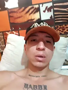 Snapshot of Fvrxxo19cm chatting on 17, 10, 2025 Fvrxxo19cm online show from 17, 10, 2025