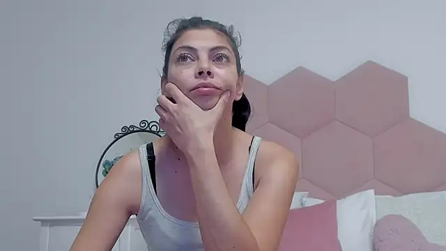 Snapshot of LadyLiia chatting on 13, 1, 2025 LadyLiia online show from 13, 1, 2025