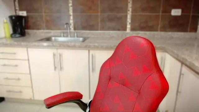 ValentinaMillers  online show from 30, 9, 2025