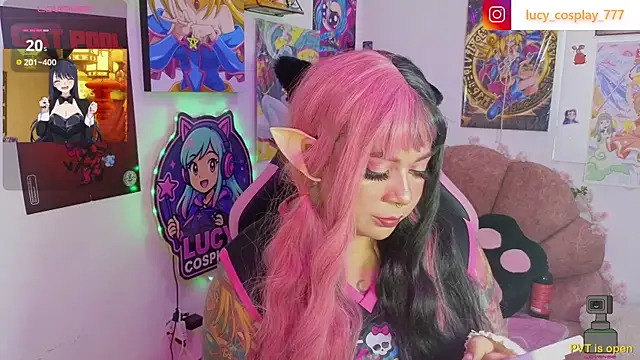 Lucycosplay777 online show from 4, 8, 2026