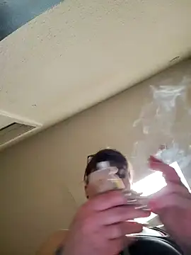 LilStrange4LilChange online show from 18, 4, 2026