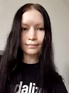 DragonFoxie online show from 13, 10, 2025