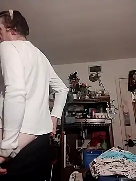 Snapshot of Sissywet chatting on 16, 4, 2026 Sissywet online show from 16, 4, 2026