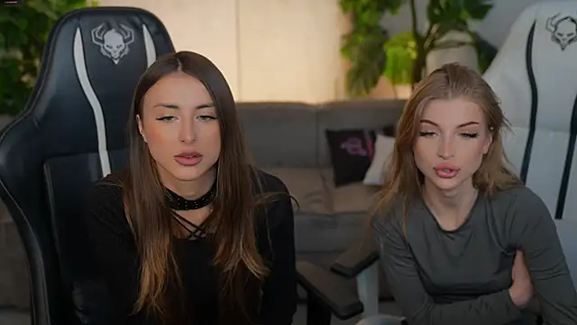 Luna secretgirl online show from 24, 11, 2025