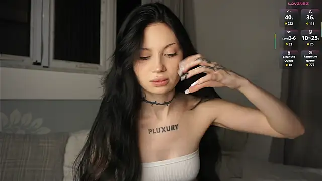 Snapshot of Alice_1n_Wonderland_ chatting on 17, 10, 2025 Alice 1n Wonderland online show from 17, 10, 2025