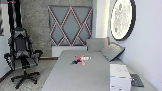 chubby sexy  online show from 20, 9, 2025