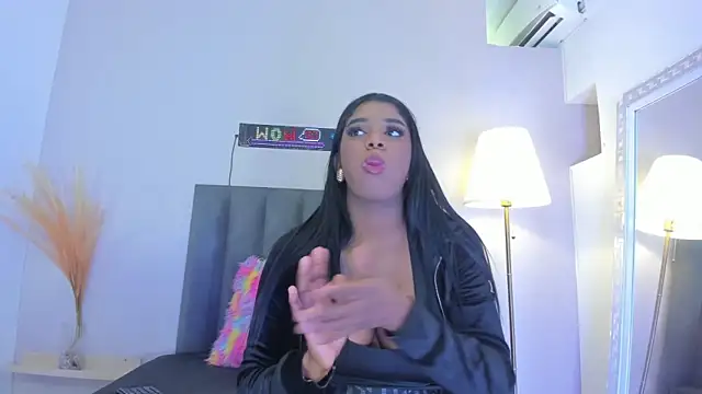 KendraChavez  online show from 15, 2, 2026